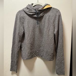 Under Armour Crop Sweatshirt